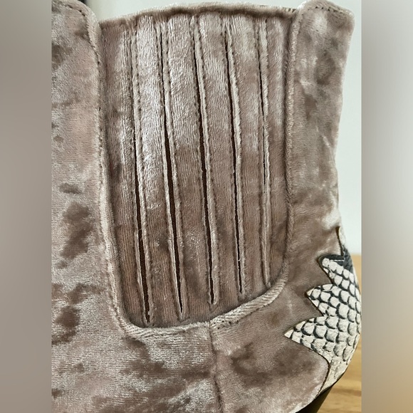 Cape Robbin Boots Women’s Size 7 - Picture 2 of 15